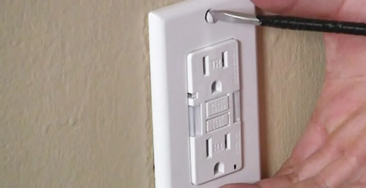 gfc outlets service securing and mounting ground fault circuit interrupter outlet by certified electricians in Savannah, GA