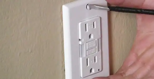 gfc outlets service securing and mounting ground fault circuit interrupter outlet by certified electricians in Savannah, GA